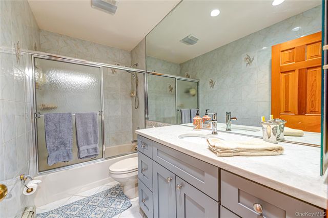 32 Dressler Road, Greenlawn, NY 11740