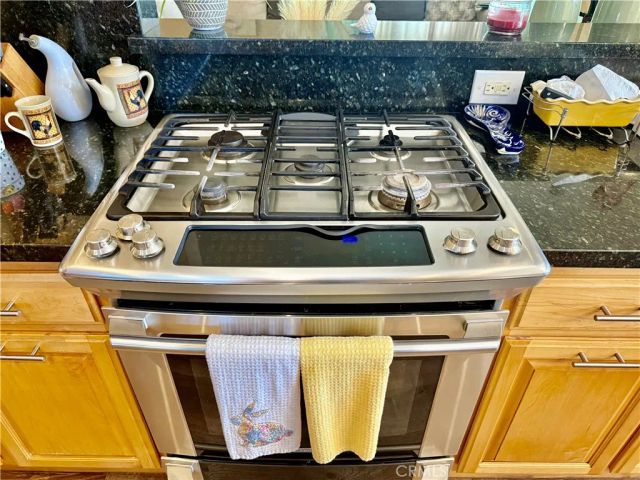 2172 Kellogg Avenue, Corona, CA 92879