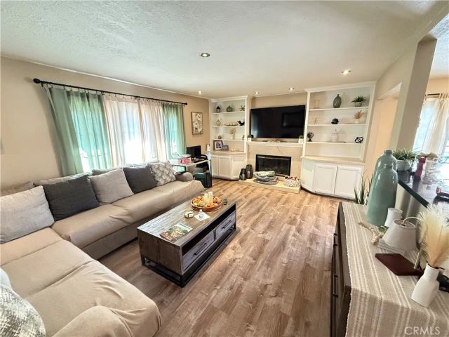 2172 Kellogg Avenue, Corona, CA 92879