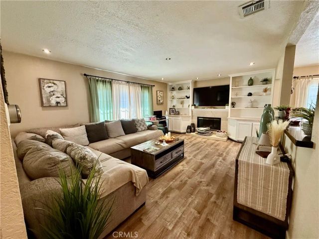 2172 Kellogg Avenue, Corona, CA 92879