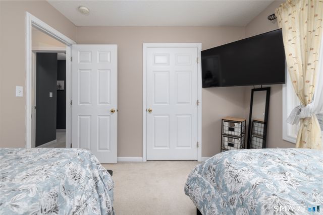 31 Hawks Landing, Hebron, CT 06231