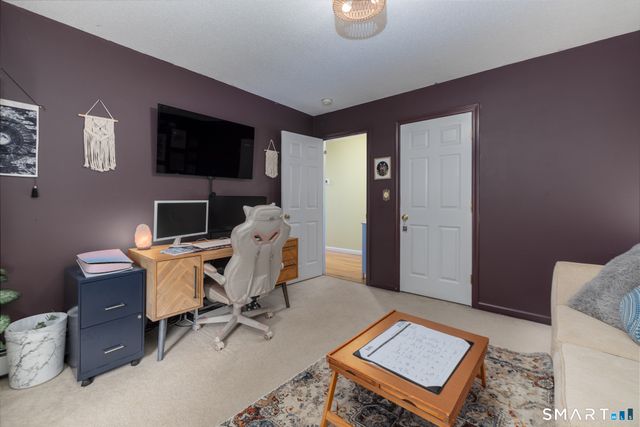 31 Hawks Landing, Hebron, CT 06231