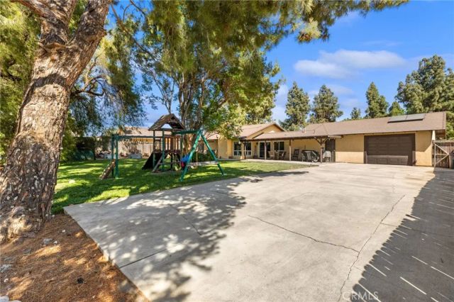 9447 Stirrup Street, Jurupa Valley, CA 92509