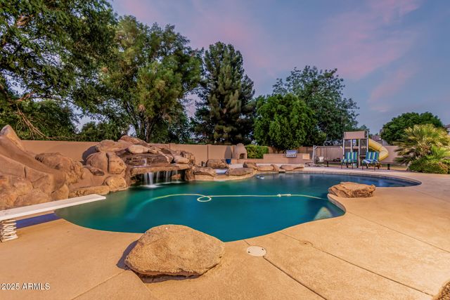 1758 E CARVER Road, Tempe, AZ 85284