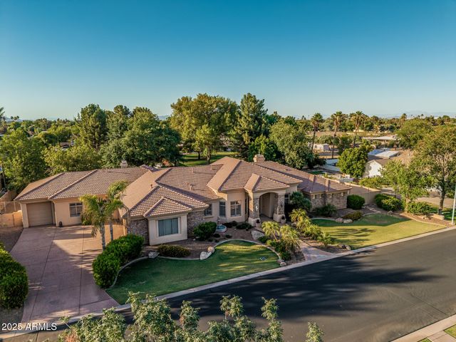 1758 E CARVER Road, Tempe, AZ 85284