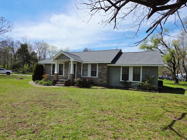 1503 Hollister Road, Signal Mountain, TN 37377