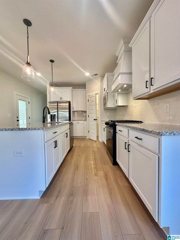 1014 UNALI TOWNES LOOP, Leeds, AL 35094