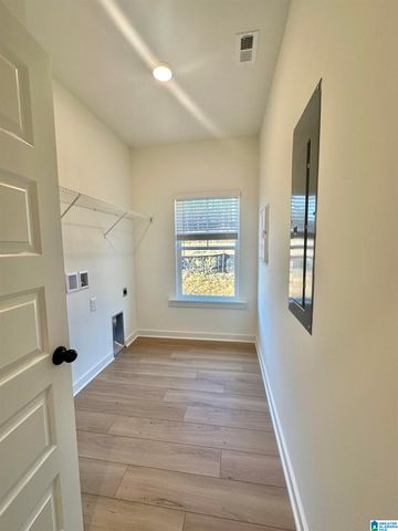 1014 UNALI TOWNES LOOP, Leeds, AL 35094