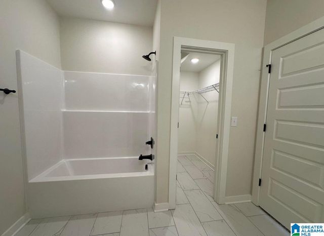 1014 UNALI TOWNES LOOP, Leeds, AL 35094