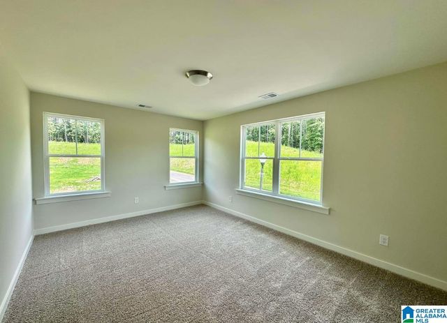 1014 UNALI TOWNES LOOP, Leeds, AL 35094