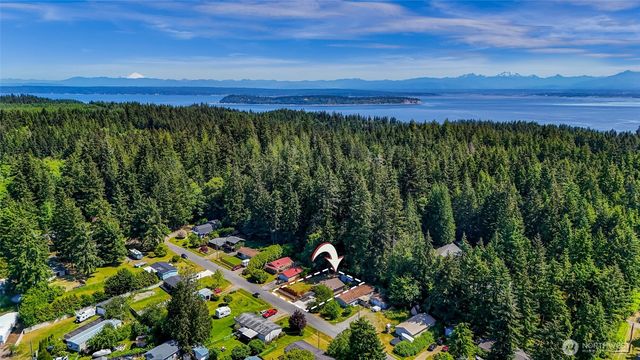 6465 Haven Way, Clinton, WA 98236