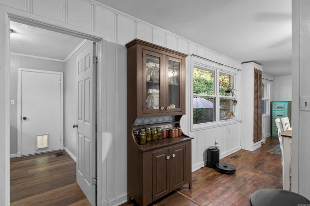 902 N Cedar Street, Searcy, AR 72143