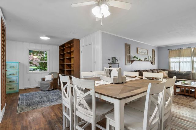 902 N Cedar Street, Searcy, AR 72143