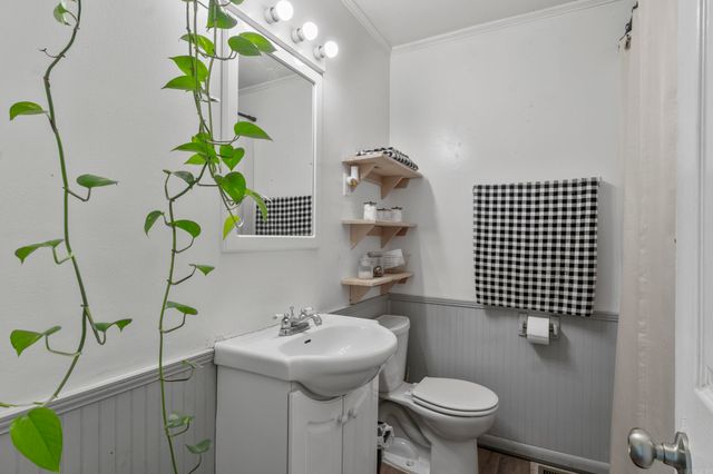 902 N Cedar Street, Searcy, AR 72143