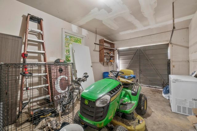 902 N Cedar Street, Searcy, AR 72143