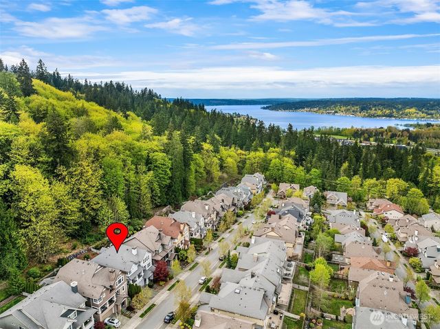 773 Summerhill Ridge Drive NW, Issaquah, WA 98027