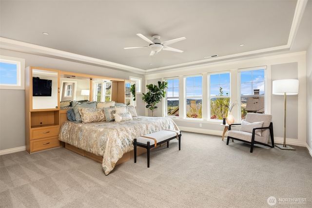 773 Summerhill Ridge Drive NW, Issaquah, WA 98027