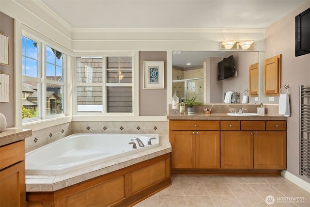 773 Summerhill Ridge Drive NW, Issaquah, WA 98027