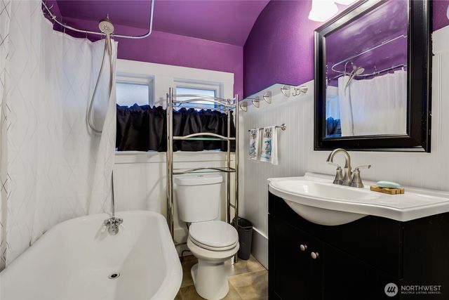 6420 S J Street, Tacoma, WA 98408