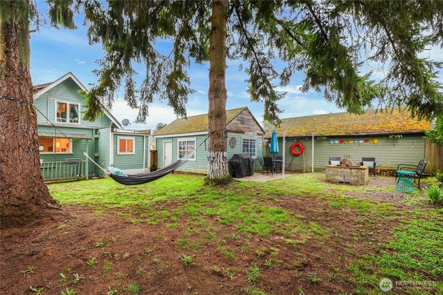 6420 S J Street, Tacoma, WA 98408