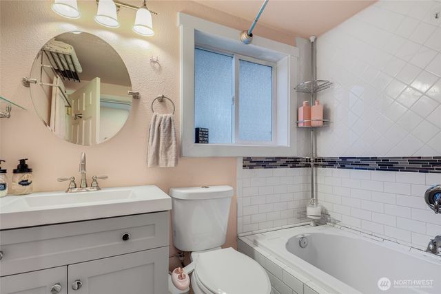 6420 S J Street, Tacoma, WA 98408