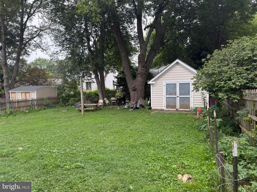 124 SPRING ST, Gaithersburg, MD 20877