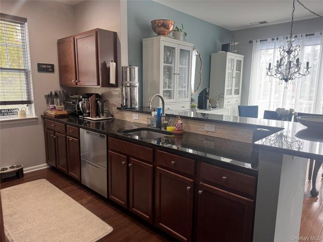 21 High Ridge Lane 21, Middletown, NY 10940