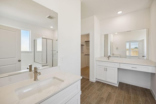 656 Amber Falls Drive, Montgomery, TX 77356