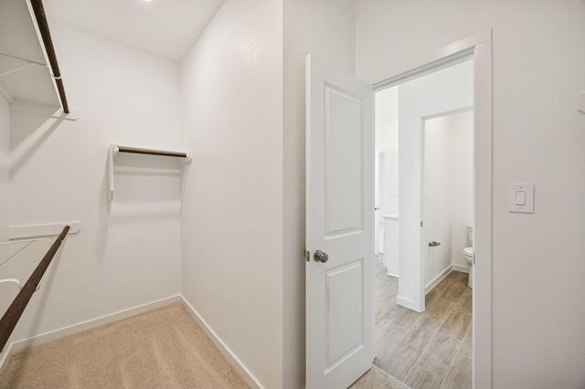 656 Amber Falls Drive, Montgomery, TX 77356