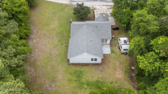 429 Crows Nest Lane, Sneads Ferry, NC 28460