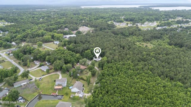 429 Crows Nest Lane, Sneads Ferry, NC 28460