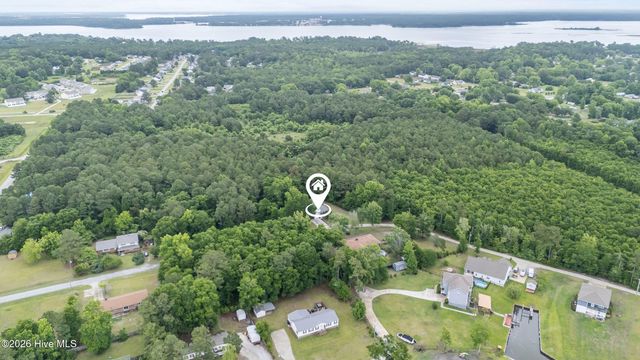 429 Crows Nest Lane, Sneads Ferry, NC 28460