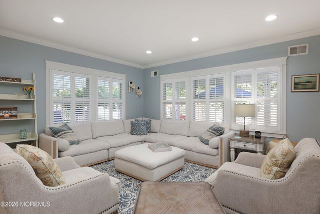 1010 Lincoln Avenue, Pine Beach, NJ 08741