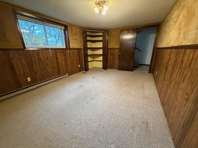 607 W 4th Street, Litchfield, MN 55355