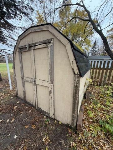 607 W 4th Street, Litchfield, MN 55355