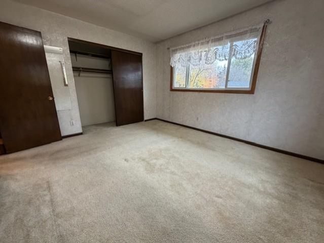 607 W 4th Street, Litchfield, MN 55355