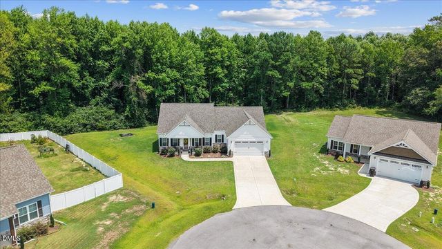 111 Oakbridge Way, Princeton, NC 27569