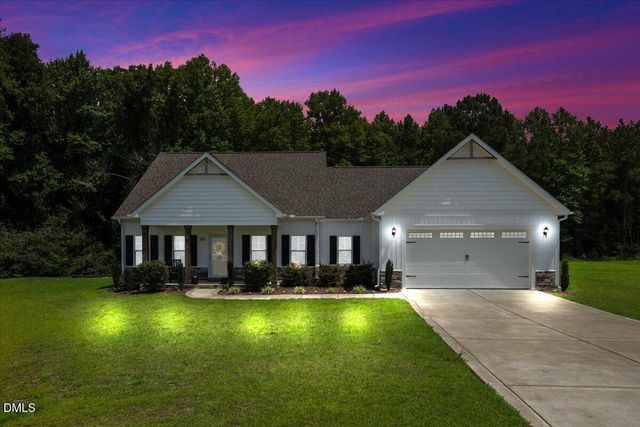 111 Oakbridge Way, Princeton, NC 27569