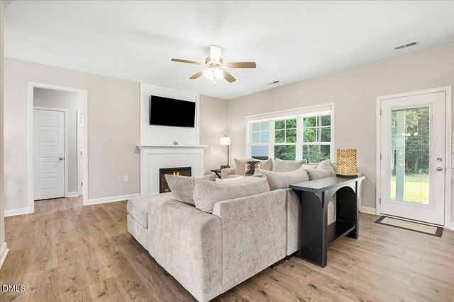 111 Oakbridge Way, Princeton, NC 27569