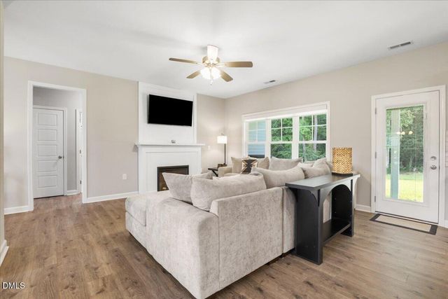 111 Oakbridge Way, Princeton, NC 27569