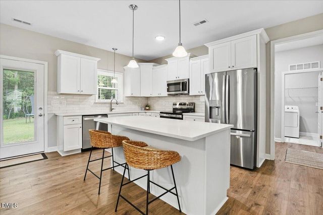 111 Oakbridge Way, Princeton, NC 27569