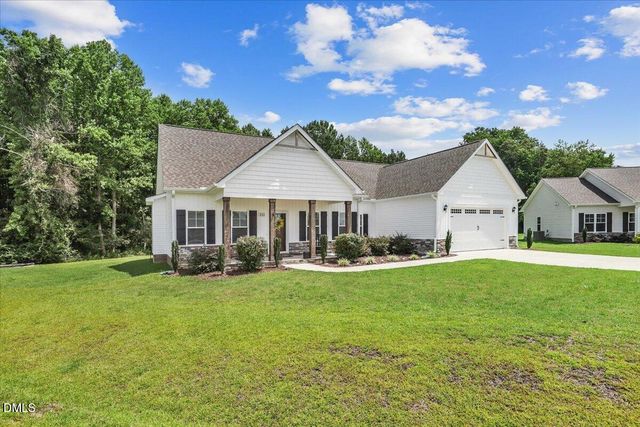 111 Oakbridge Way, Princeton, NC 27569