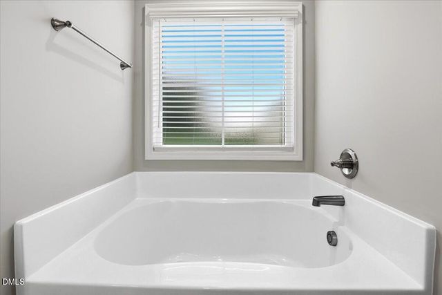 111 Oakbridge Way, Princeton, NC 27569