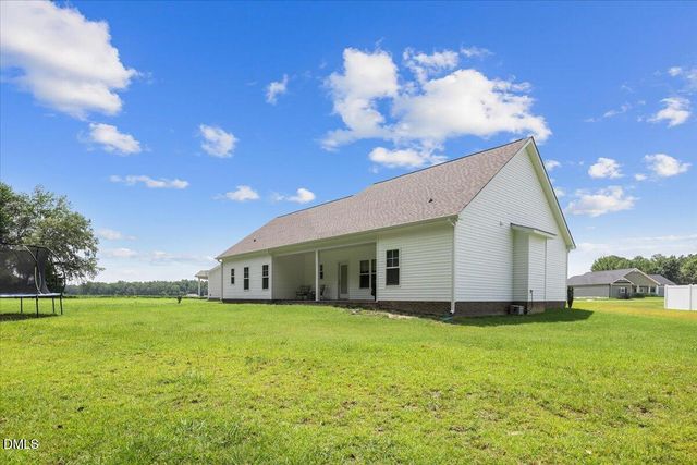 111 Oakbridge Way, Princeton, NC 27569