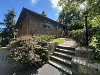 18 Ridgefield Lane, Newburgh, NY 12550
