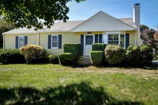 2 Curtis Road, Hopkinton, MA 01748
