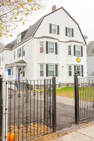 816 River 1, Boston, MA 02136