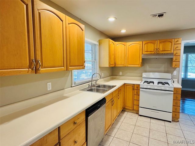 3346 VERMONT Drive, Montgomery, AL 36109