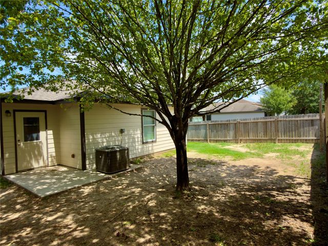 255 Myrtle ST, Kyle, TX 78640