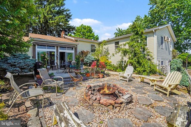 33 WILLIAMS ST, Halifax, PA 17032